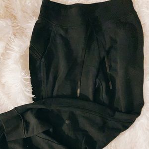 Lululemon joggers